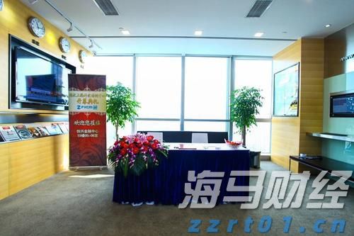 贵港市大将国际学校举行2025年春季期开学典礼暨体育中心启用仪式
