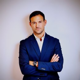 两名“00后”职院毕业生的职场之路