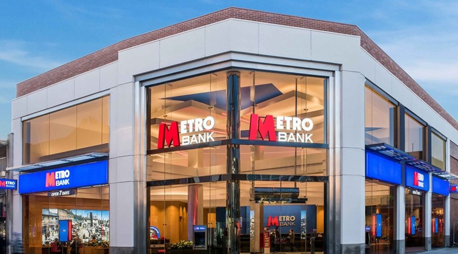 中汽协:2025年7月汽车出口57.5万辆 环比降2.8% 同比增22.6%