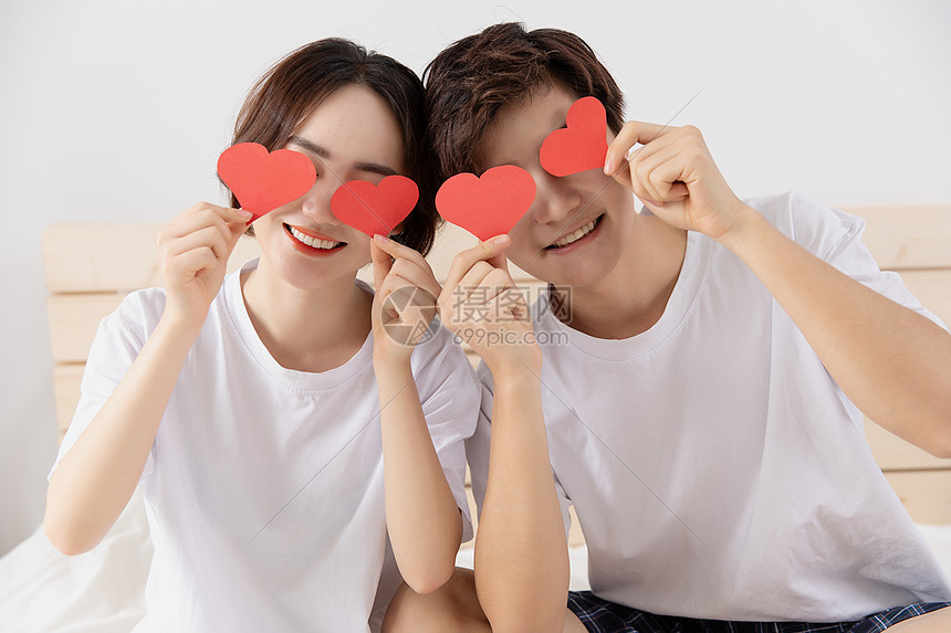 港股开盘 | 恒指高开0.6% 腾讯(00700)绩后涨2.39%